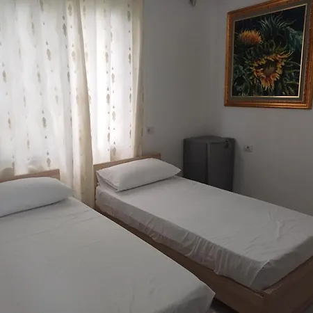 Hoteleri Sherifaj * Vlorë
